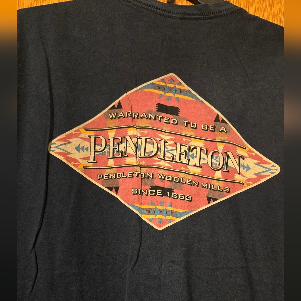 Pendleton Navy Tee with Gold Logo - Short Sleeve SzL - Picture 6 of 7